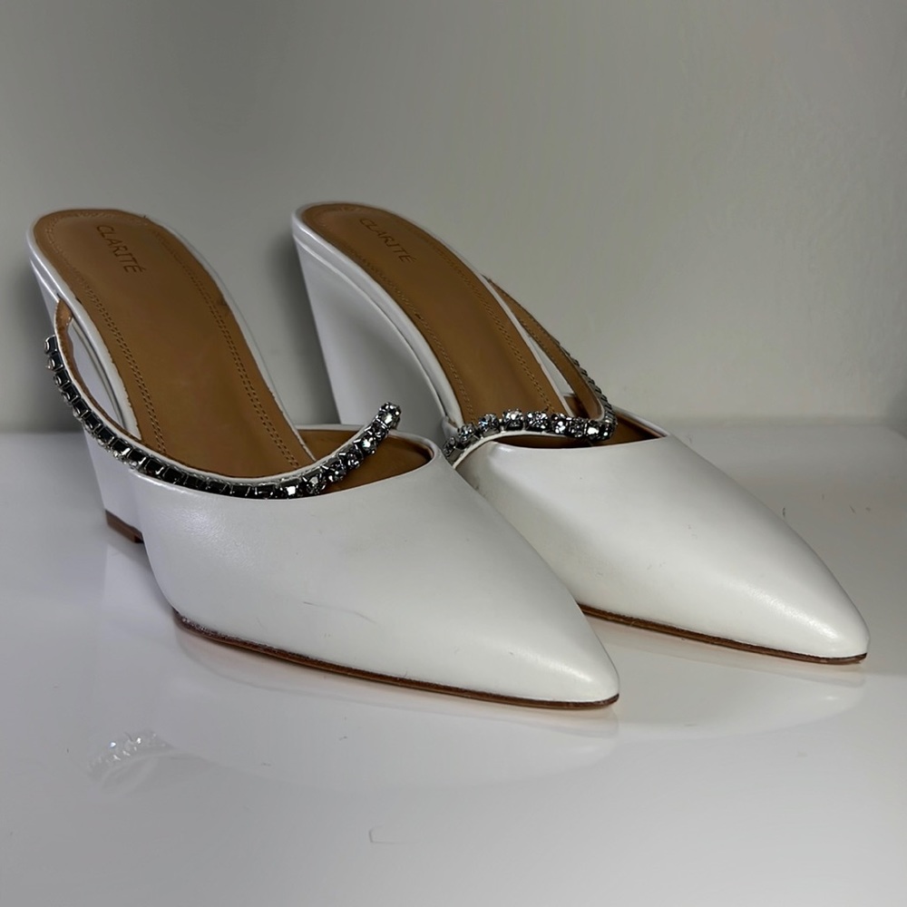 Clarité White Leather High Heeled Mules w/Rhinestone Strap Size 39 - US 8.5